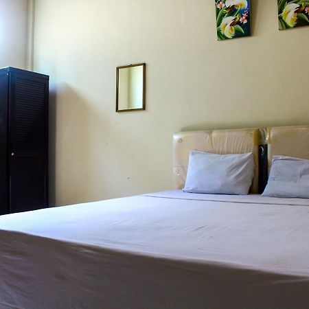 Lolo Beach Inn Legian Exterior foto
