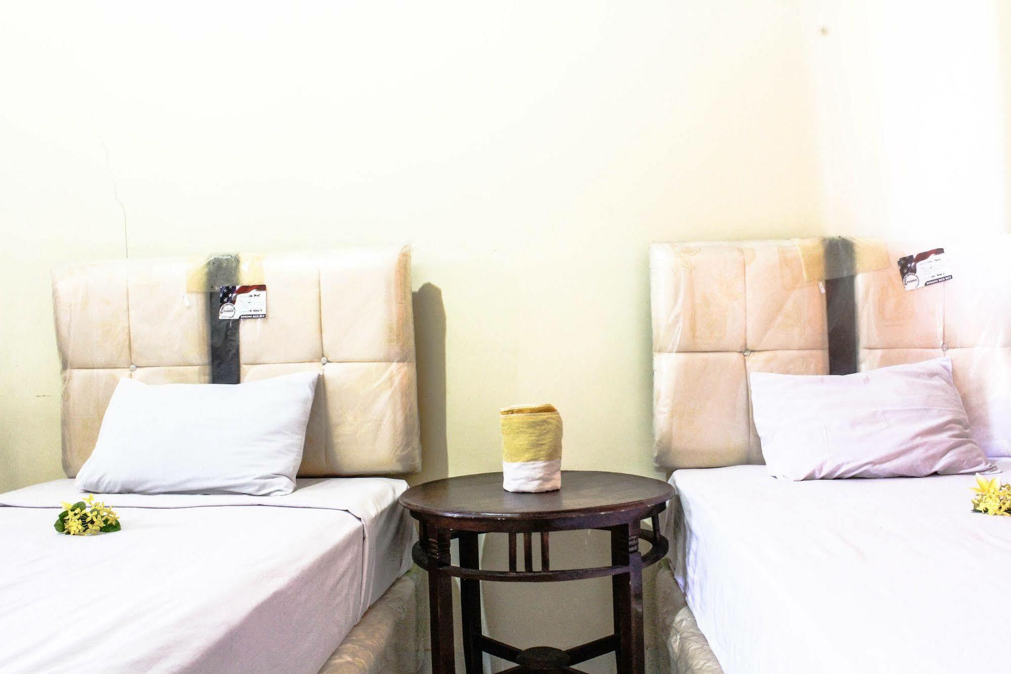 Lolo Beach Inn Legian Exterior foto