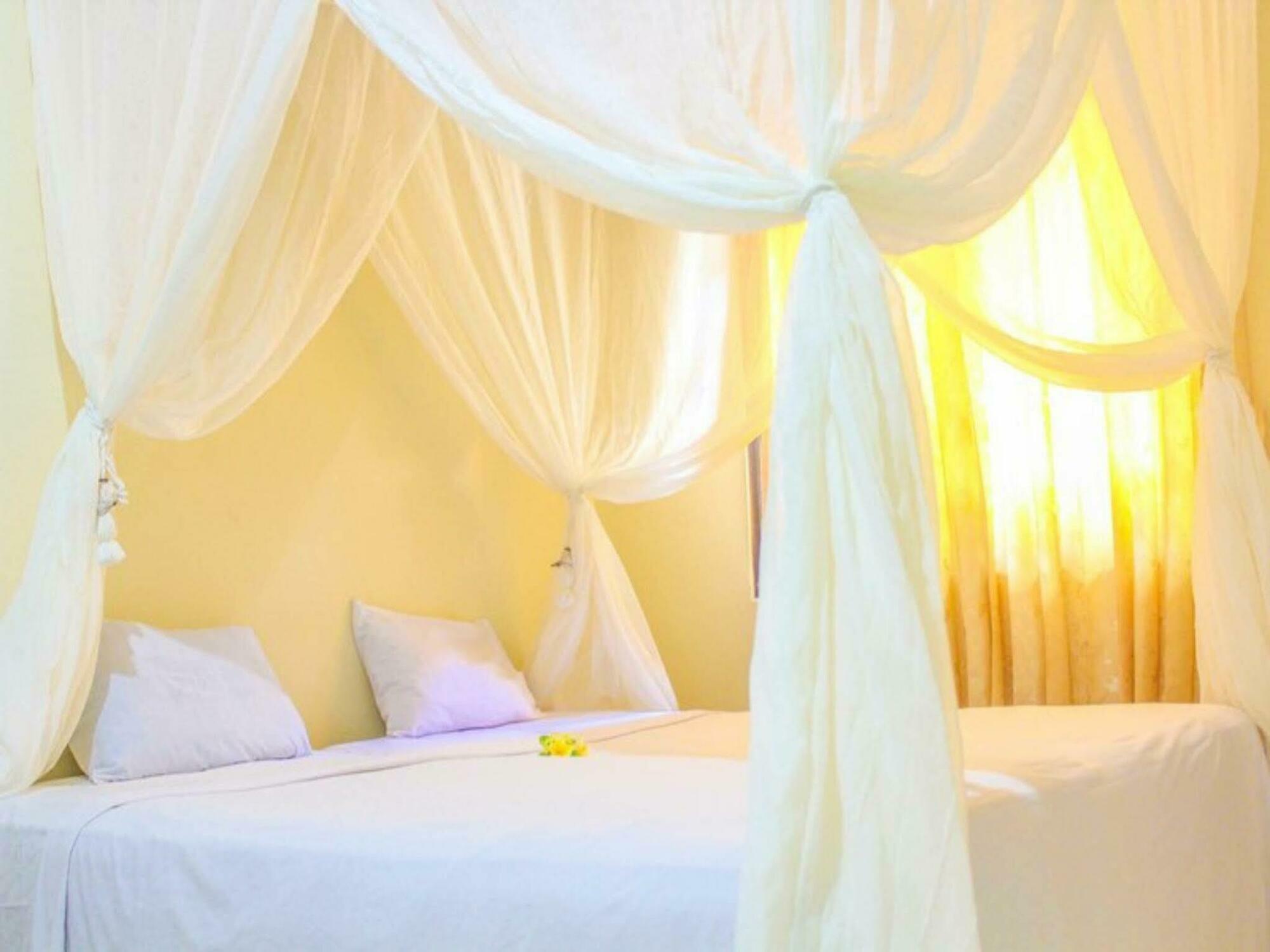 Lolo Beach Inn Legian Exterior foto